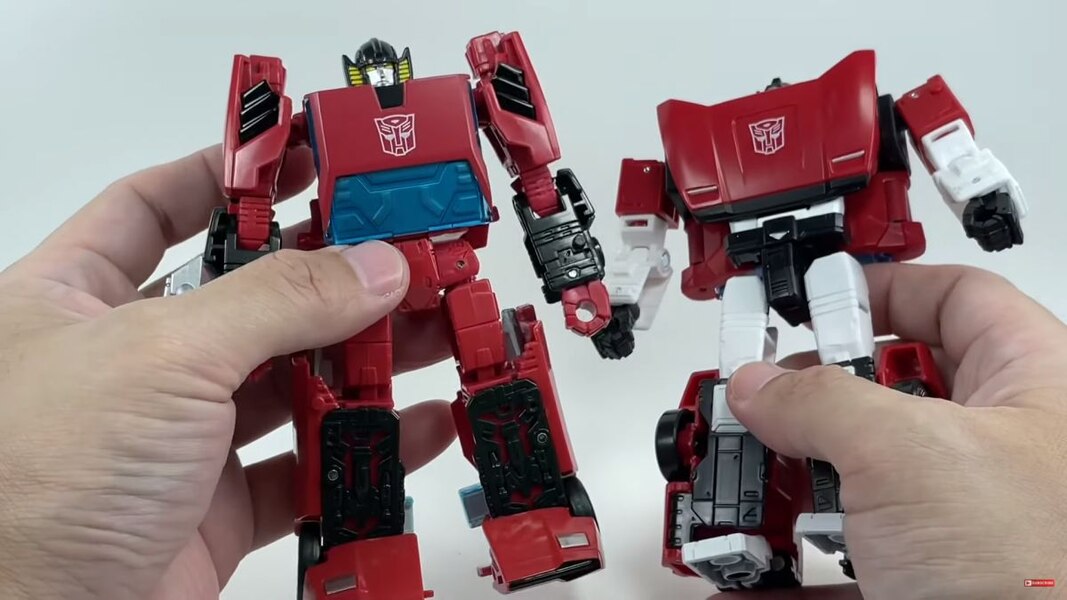 Transformers Kingdom Sideswipe Earth Mode In Hand Images  (5 of 13)